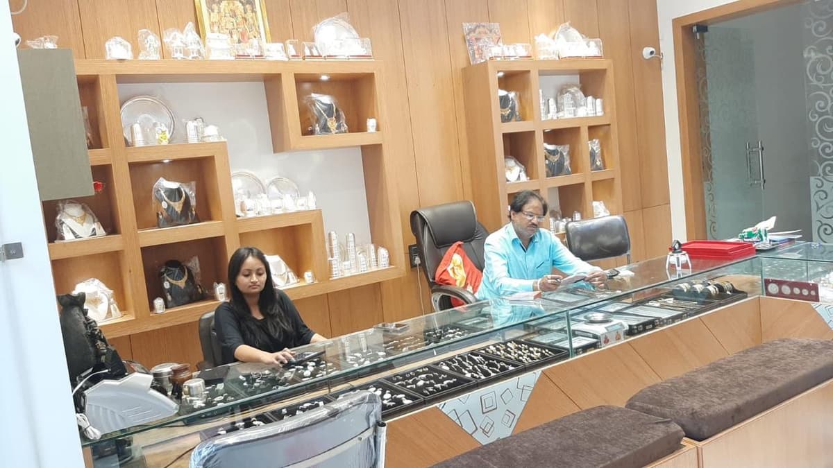 Inside Bajrang Jewellers